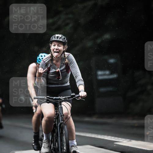 13.09.2026 - Stadtparktriathlon H.Heesch http://msf.ph/oto/10367480 13.09.2026 12:02:13 Radfahren 714, 773, 780, 869, 882, 892, 949, 977 meine-sportfotos.de