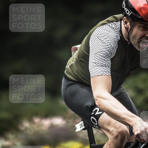 13.09.2026 - Stadtparktriathlon H.Heesch http://msf.ph/oto/10367481 13.09.2026 10:15:49 Radfahren 263, 295, 327 meine-sportfotos.de