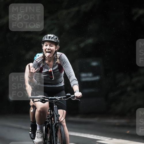 13.09.2026 - Stadtparktriathlon H.Heesch http://msf.ph/oto/10367486 13.09.2026 12:02:13 Radfahren 714, 773, 780, 869, 882, 892, 949, 977 meine-sportfotos.de
