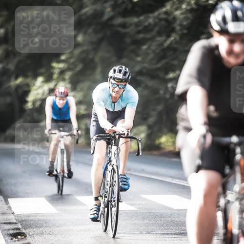 13.09.2026 - Stadtparktriathlon H.Heesch http://msf.ph/oto/10367505 13.09.2026 11:24:43 Radfahren 606, 637, 672, 722, 739, 762, 795, 1799 meine-sportfotos.de