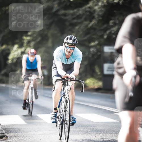 13.09.2026 - Stadtparktriathlon H.Heesch http://msf.ph/oto/10367513 13.09.2026 11:24:43 Radfahren 606, 637, 672, 722, 739, 762, 795, 1799 meine-sportfotos.de