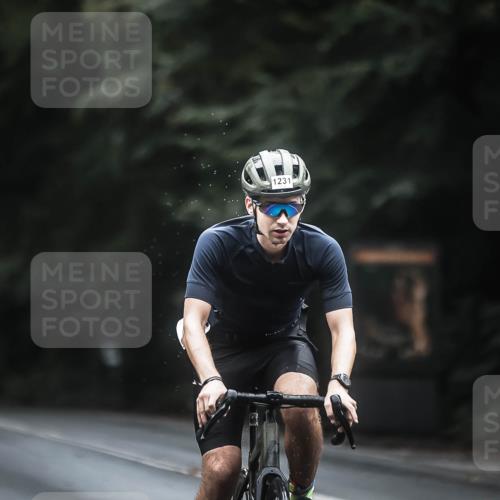 13.09.2026 - Stadtparktriathlon H.Heesch http://msf.ph/oto/10367520 13.09.2026 13:17:44 Radfahren 1231, 1375, 1389, 1405, 1427 meine-sportfotos.de