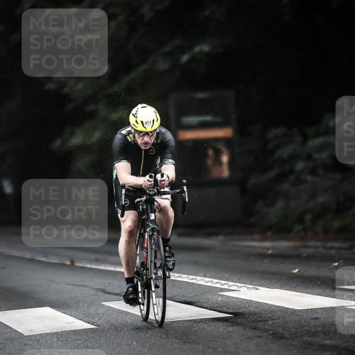 13.09.2026 - Stadtparktriathlon H.Heesch http://msf.ph/oto/10367527 13.09.2026 12:02:15 Radfahren 780, 869, 926, 949, 977 meine-sportfotos.de
