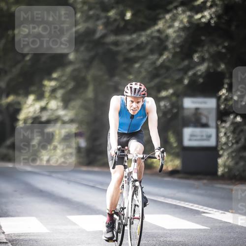 13.09.2026 - Stadtparktriathlon H.Heesch http://msf.ph/oto/10367548 13.09.2026 11:24:44 Radfahren 606, 637, 672, 722, 739, 762, 795 meine-sportfotos.de