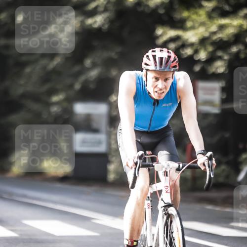 13.09.2026 - Stadtparktriathlon H.Heesch http://msf.ph/oto/10367579 13.09.2026 11:24:44 Radfahren 606, 637, 672, 722, 739, 762, 795 meine-sportfotos.de
