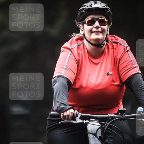 13.09.2026 - Stadtparktriathlon H.Heesch http://msf.ph/oto/10367580 13.09.2026 10:16:03 Radfahren 216, 278 meine-sportfotos.de