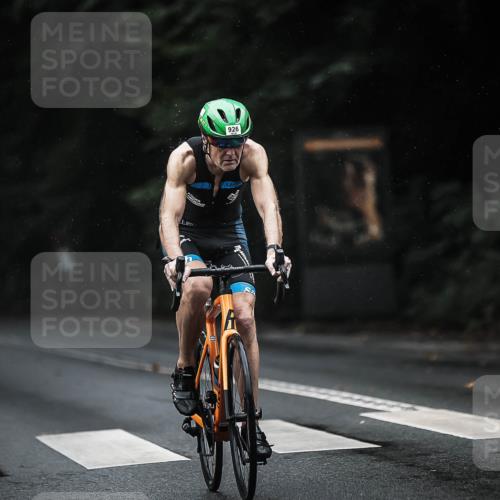 13.09.2026 - Stadtparktriathlon H.Heesch http://msf.ph/oto/10367588 13.09.2026 12:02:20 Radfahren 756, 780, 862, 869, 926, 933, 977 meine-sportfotos.de