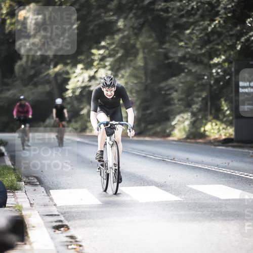 13.09.2026 - Stadtparktriathlon H.Heesch http://msf.ph/oto/10367591 13.09.2026 11:24:48 Radfahren 606, 637, 662, 672, 722 meine-sportfotos.de