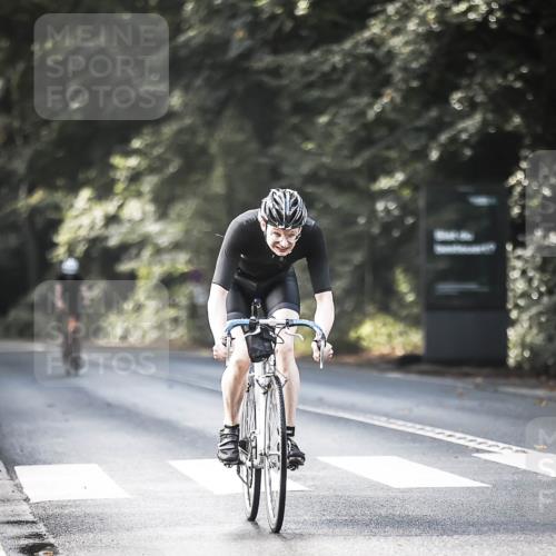 13.09.2026 - Stadtparktriathlon H.Heesch http://msf.ph/oto/10367609 13.09.2026 11:24:48 Radfahren 606, 637, 662, 672, 722 meine-sportfotos.de