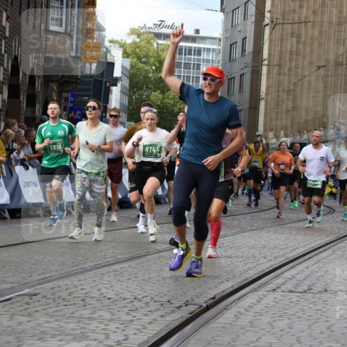 13.09.2026 - 21. swb-Marathon Bremen Strokosch-Dieckow http://msf.ph/oto/10367615 13.09.2026 13:35:52 Ziel 156, 607, 1150, 2041, 2090, 2318, 2356, 3055, 3621, 3704, 4326, 5308, 5661, 6315, 6418, 6465, 6466, 6644, 6649, 6837, 7285, 7377, 7597, 7700, 8401, 8530, 8773, 8816, 8915, 9845, 9862, 9887, 563, 1867, 2565, 3026, 3056, 3454, 3489, 4016, 5026, 5276, 5816, 6159, 6874, 6982, 7036, 7043, 7256, 7385, 7804, 8145, 8227, 8275, 8488, 9243, 9497, 13179 meine-sportfotos.de