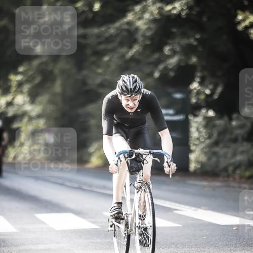 13.09.2026 - Stadtparktriathlon H.Heesch http://msf.ph/oto/10367632 13.09.2026 11:24:49 Radfahren 606, 637, 662, 672, 816 meine-sportfotos.de