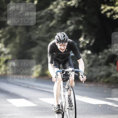 13.09.2026 - Stadtparktriathlon H.Heesch http://msf.ph/oto/10367638 13.09.2026 11:24:49 Radfahren 606, 637, 662, 672, 816 meine-sportfotos.de