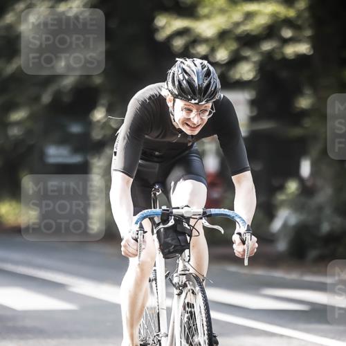 13.09.2026 - Stadtparktriathlon H.Heesch http://msf.ph/oto/10367654 13.09.2026 11:24:49 Radfahren 606, 637, 662, 672, 816 meine-sportfotos.de