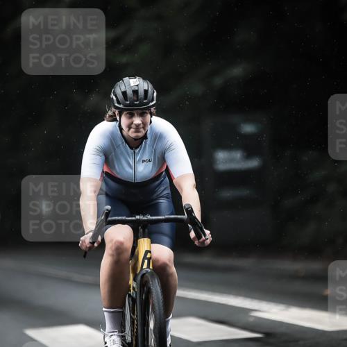 13.09.2026 - Stadtparktriathlon H.Heesch http://msf.ph/oto/10367663 13.09.2026 12:02:23 Radfahren 756, 862, 926, 933, 959, 987, 1016 meine-sportfotos.de
