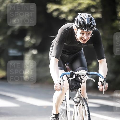 13.09.2026 - Stadtparktriathlon H.Heesch http://msf.ph/oto/10367665 13.09.2026 11:24:49 Radfahren 606, 637, 662, 672, 816 meine-sportfotos.de