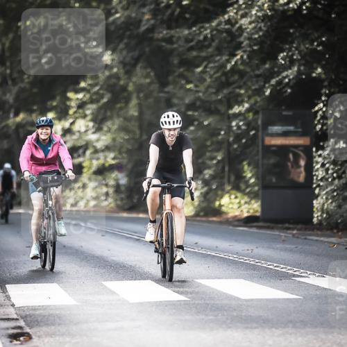 13.09.2026 - Stadtparktriathlon H.Heesch http://msf.ph/oto/10367683 13.09.2026 11:24:52 Radfahren 606, 662, 816 meine-sportfotos.de