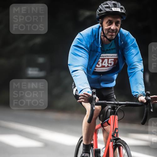 13.09.2026 - Stadtparktriathlon H.Heesch http://msf.ph/oto/10367687 13.09.2026 10:16:21 Radfahren 211, 221, 227, 287, 301, 345 meine-sportfotos.de