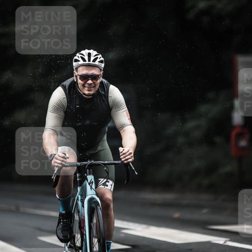 13.09.2026 - Stadtparktriathlon H.Heesch http://msf.ph/oto/10367713 13.09.2026 12:02:26 Radfahren 729, 756, 849, 862, 926, 933, 959, 987, 1016 meine-sportfotos.de