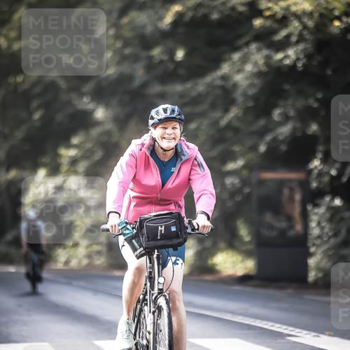 13.09.2026 - Stadtparktriathlon H.Heesch http://msf.ph/oto/10367716 13.09.2026 11:24:54 Radfahren 606, 657, 662, 816 meine-sportfotos.de