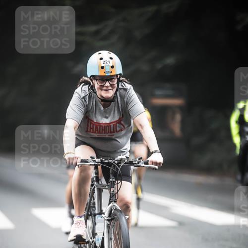 13.09.2026 - Stadtparktriathlon H.Heesch http://msf.ph/oto/10367718 13.09.2026 10:16:23 Radfahren 211, 221, 227, 284, 287, 301, 345 meine-sportfotos.de