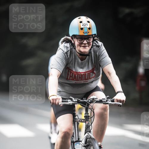 13.09.2026 - Stadtparktriathlon H.Heesch http://msf.ph/oto/10367738 13.09.2026 10:16:24 Radfahren 211, 221, 227, 284, 287, 301, 345 meine-sportfotos.de