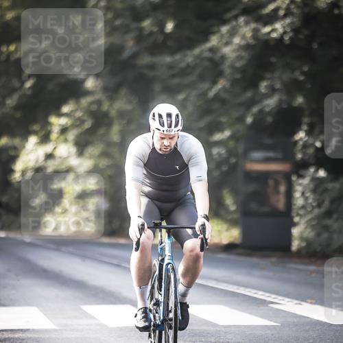 13.09.2026 - Stadtparktriathlon H.Heesch http://msf.ph/oto/10367750 13.09.2026 11:24:59 Radfahren 657, 662, 752, 763, 816 meine-sportfotos.de