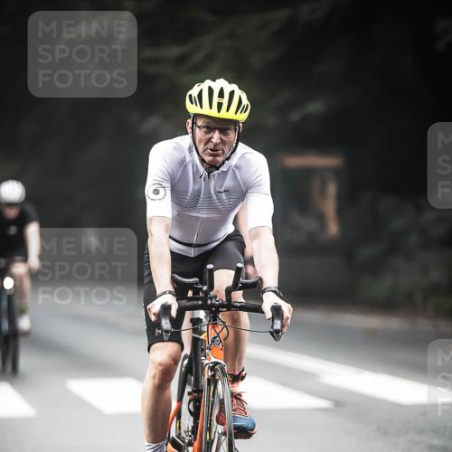 13.09.2026 - Stadtparktriathlon H.Heesch http://msf.ph/oto/10367752 13.09.2026 10:16:27 Radfahren 211, 221, 224, 227, 284, 287, 301, 348, 351 meine-sportfotos.de