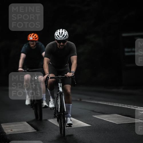 13.09.2026 - Stadtparktriathlon H.Heesch http://msf.ph/oto/10367805 13.09.2026 12:02:37 Radfahren 729, 849, 854, 860, 880, 946, 1029 meine-sportfotos.de