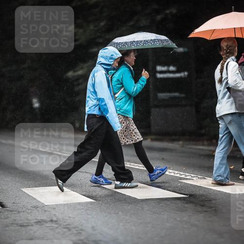 13.09.2026 - Stadtparktriathlon H.Heesch http://msf.ph/oto/10367846 13.09.2026 12:02:40 Radfahren 854, 859, 860, 946, 1029 meine-sportfotos.de