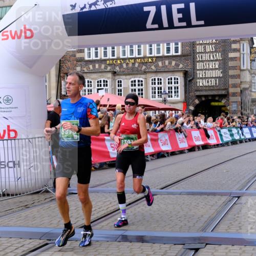 13.09.2026 - 21. swb-Marathon Bremen Tim E. http://msf.ph/oto/10367851 13.09.2026 13:04:55 Ziel 744, 1223, 1224, 1712, 1860, 2207, 2956, 5283, 8701, 8936, 9070, 13034 meine-sportfotos.de