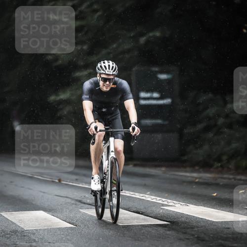 13.09.2026 - Stadtparktriathlon H.Heesch http://msf.ph/oto/10367901 13.09.2026 12:02:51 Radfahren 755, 758, 856, 859, 925, 1020, 1044 meine-sportfotos.de