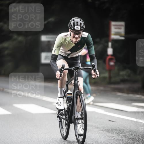 13.09.2026 - Stadtparktriathlon H.Heesch http://msf.ph/oto/10367947 13.09.2026 10:16:39 Radfahren 224, 236, 289 meine-sportfotos.de