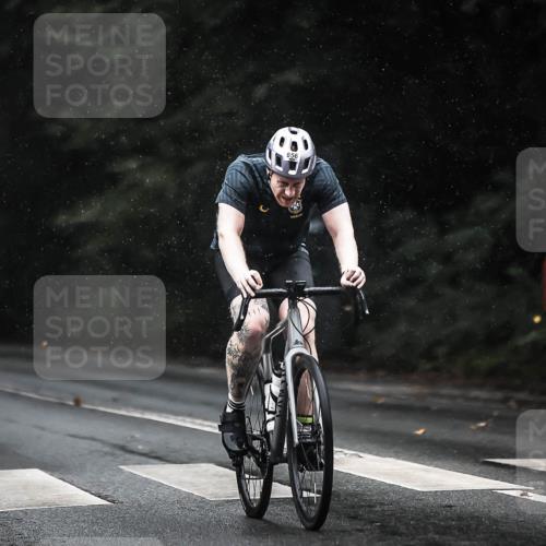 13.09.2026 - Stadtparktriathlon H.Heesch http://msf.ph/oto/10367965 13.09.2026 12:02:54 Radfahren 755, 758, 856, 925, 948, 1020, 1044, 1059 meine-sportfotos.de