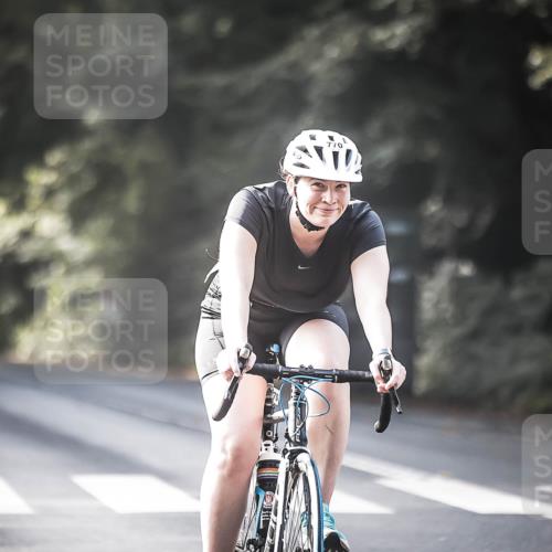 13.09.2026 - Stadtparktriathlon H.Heesch http://msf.ph/oto/10367972 13.09.2026 11:25:14 Radfahren 639, 684, 736, 770, 794, 819 meine-sportfotos.de
