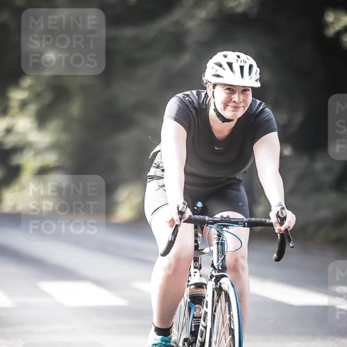 13.09.2026 - Stadtparktriathlon H.Heesch http://msf.ph/oto/10367976 13.09.2026 11:25:14 Radfahren 639, 684, 736, 770, 794, 819 meine-sportfotos.de