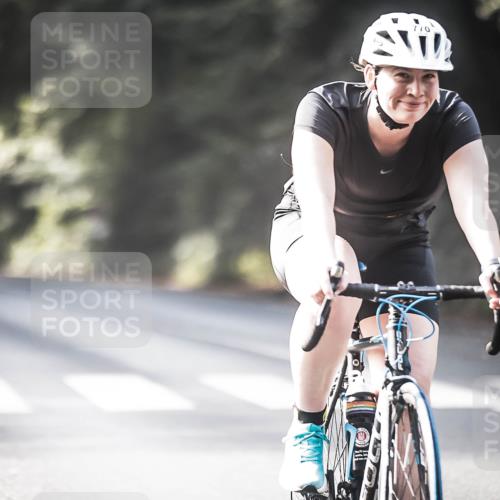13.09.2026 - Stadtparktriathlon H.Heesch http://msf.ph/oto/10367979 13.09.2026 11:25:14 Radfahren 639, 684, 736, 770, 794, 819 meine-sportfotos.de