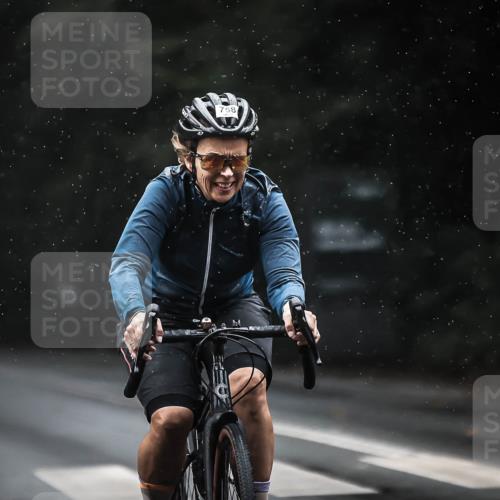 13.09.2026 - Stadtparktriathlon H.Heesch http://msf.ph/oto/10367991 13.09.2026 12:02:55 Radfahren 758, 856, 925, 948, 1020, 1044, 1059 meine-sportfotos.de