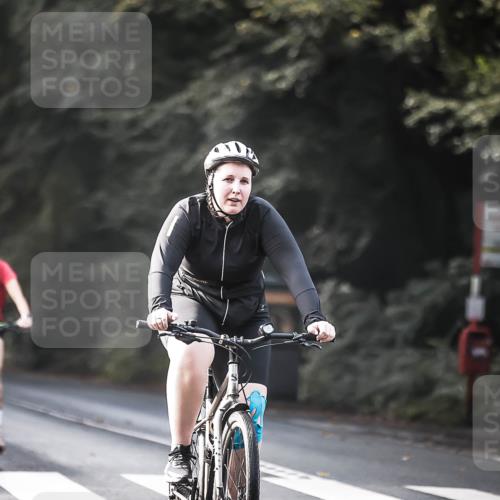 13.09.2026 - Stadtparktriathlon H.Heesch http://msf.ph/oto/10368000 13.09.2026 11:25:20 Radfahren 759, 770, 794, 803 meine-sportfotos.de