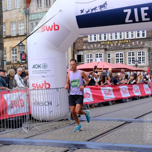 13.09.2026 - 21. swb-Marathon Bremen Tim E. http://msf.ph/oto/10368002 13.09.2026 13:05:02 Ziel 1224, 1712, 2207, 2646, 2956, 5283, 5674, 7538, 7814, 8054, 8701, 9070, 9306, 9689, 13034, 13187 meine-sportfotos.de