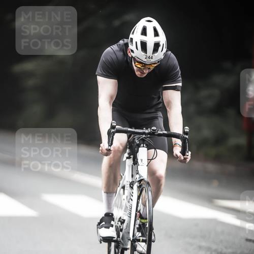 13.09.2026 - Stadtparktriathlon H.Heesch http://msf.ph/oto/10368004 13.09.2026 10:16:54 Radfahren 226, 244 meine-sportfotos.de