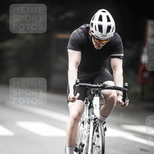 13.09.2026 - Stadtparktriathlon H.Heesch http://msf.ph/oto/10368013 13.09.2026 10:16:54 Radfahren 226, 244 meine-sportfotos.de
