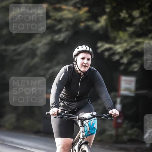 13.09.2026 - Stadtparktriathlon H.Heesch http://msf.ph/oto/10368026 13.09.2026 11:25:20 Radfahren 759, 770, 794, 803 meine-sportfotos.de