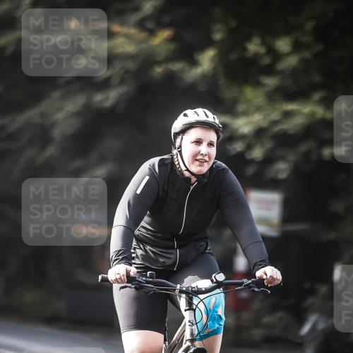 13.09.2026 - Stadtparktriathlon H.Heesch http://msf.ph/oto/10368031 13.09.2026 11:25:20 Radfahren 759, 770, 794, 803 meine-sportfotos.de