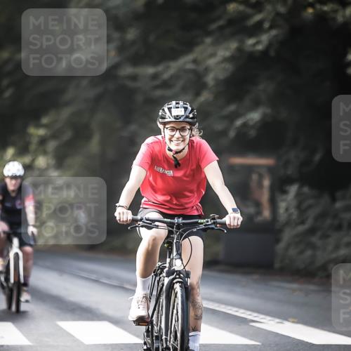 13.09.2026 - Stadtparktriathlon H.Heesch http://msf.ph/oto/10368053 13.09.2026 11:25:22 Radfahren 759, 794, 803 meine-sportfotos.de