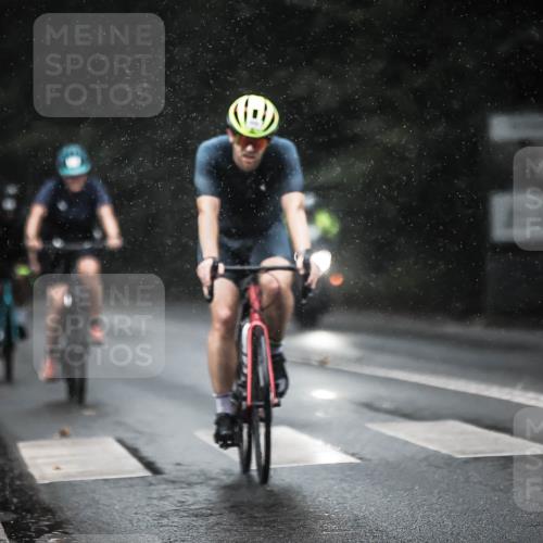13.09.2026 - Stadtparktriathlon H.Heesch http://msf.ph/oto/10368069 13.09.2026 12:02:59 Radfahren 747, 758, 856, 948, 950, 1059 meine-sportfotos.de
