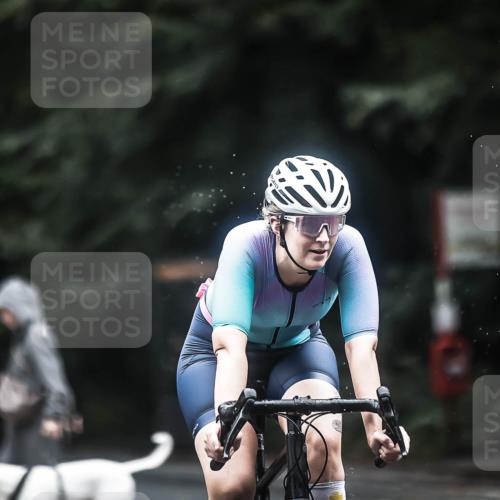 13.09.2026 - Stadtparktriathlon H.Heesch http://msf.ph/oto/10368084 13.09.2026 13:18:43 Radfahren 1357, 1393, 1456, 1463 meine-sportfotos.de