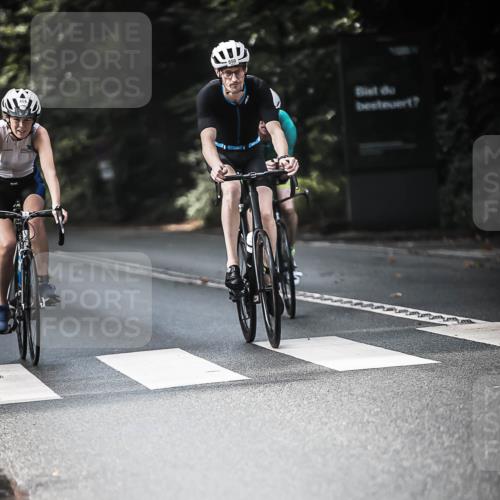 13.09.2026 - Stadtparktriathlon H.Heesch http://msf.ph/oto/10368087 13.09.2026 10:45:47 Radfahren 248, 406, 414, 429, 487, 543, 550, 563 meine-sportfotos.de
