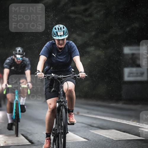 13.09.2026 - Stadtparktriathlon H.Heesch http://msf.ph/oto/10368099 13.09.2026 12:03:01 Radfahren 747, 758, 905, 927, 948, 950, 1059 meine-sportfotos.de