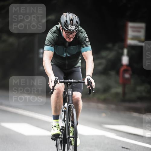13.09.2026 - Stadtparktriathlon H.Heesch http://msf.ph/oto/10368116 13.09.2026 10:17:14 Radfahren 241, 245, 269 meine-sportfotos.de