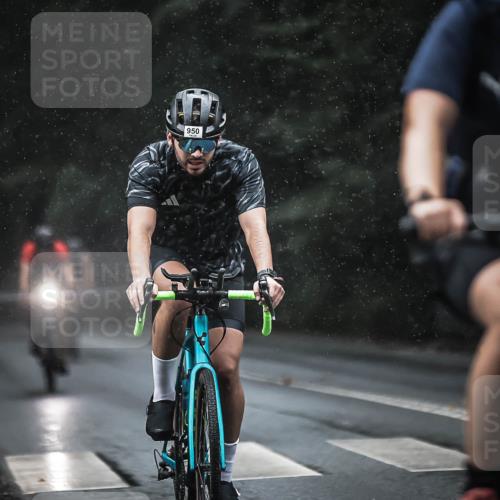 13.09.2026 - Stadtparktriathlon H.Heesch http://msf.ph/oto/10368117 13.09.2026 12:03:03 Radfahren 747, 905, 927, 948, 950, 1059 meine-sportfotos.de